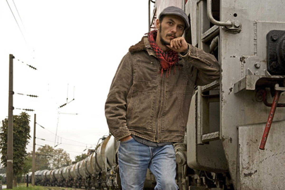 'Gönlüm Yollarda' Çıktı