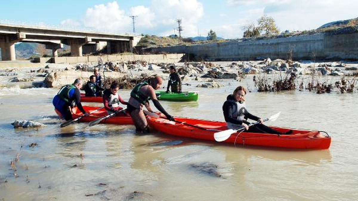 Kış Ortasında Rafting Heyecanı