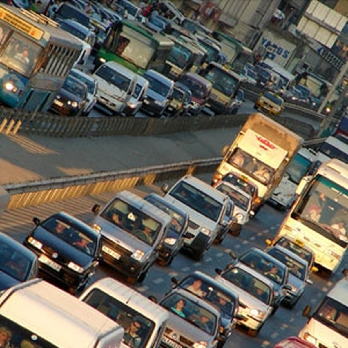 Motorlu Taşıt Vergileri 1 Ocak 2012'den İtibaren Yüzde 10.26 Artacak