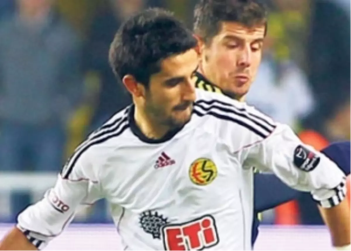 Eskişehirsporlu Alper Potuk, Transferi Konusuna Açıklık Getirdi