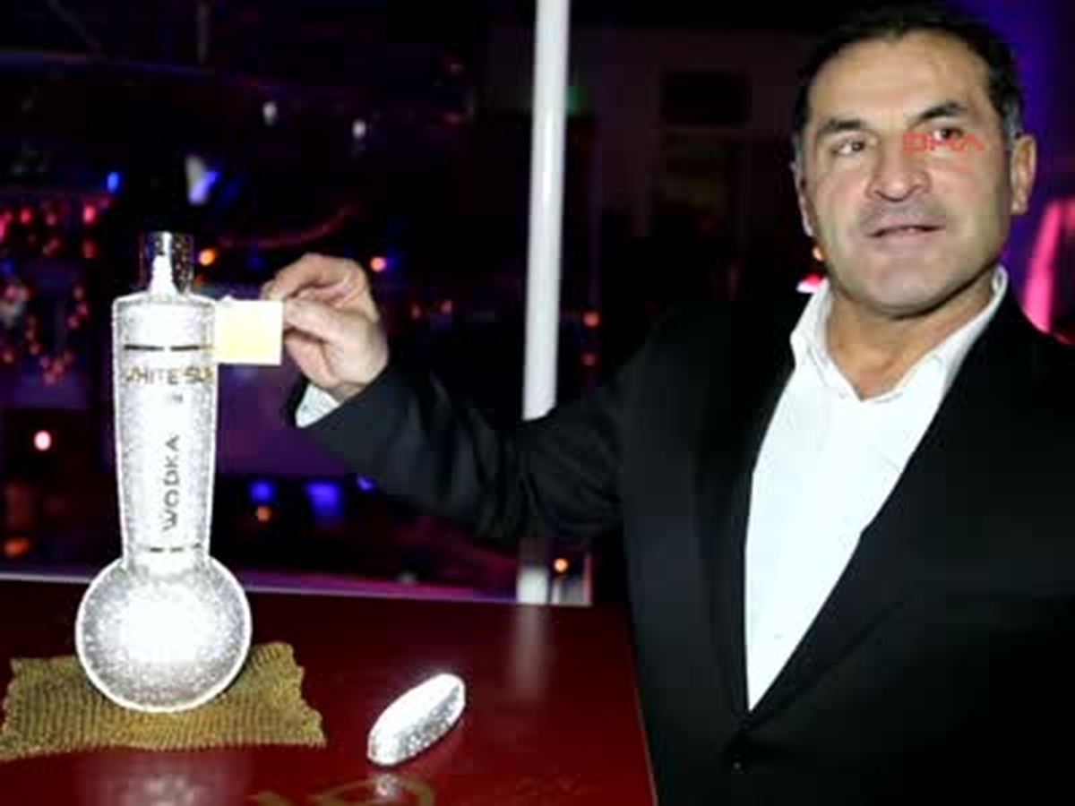 1 Milyon Euro'luk Votka Görücüye Çıktı
