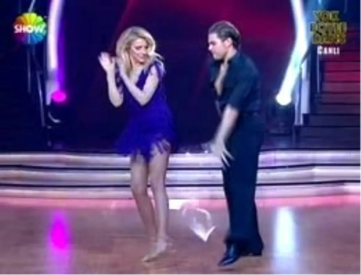 Burcu\'nun Dansı Yürekleri Hoplattı