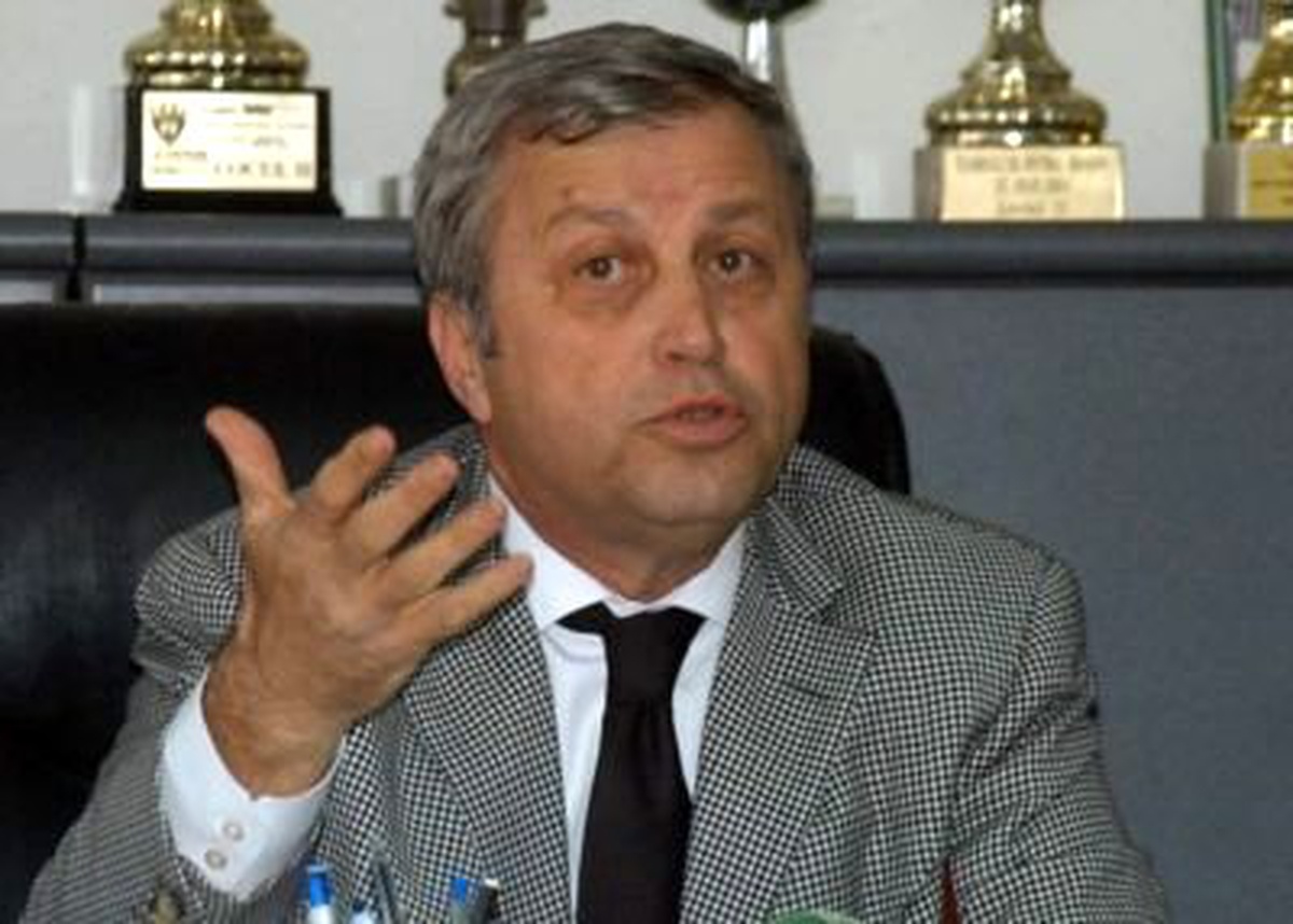 Bursaspor Başkanı Yazıcı: Ozan İpek'i Satmıyoruz
