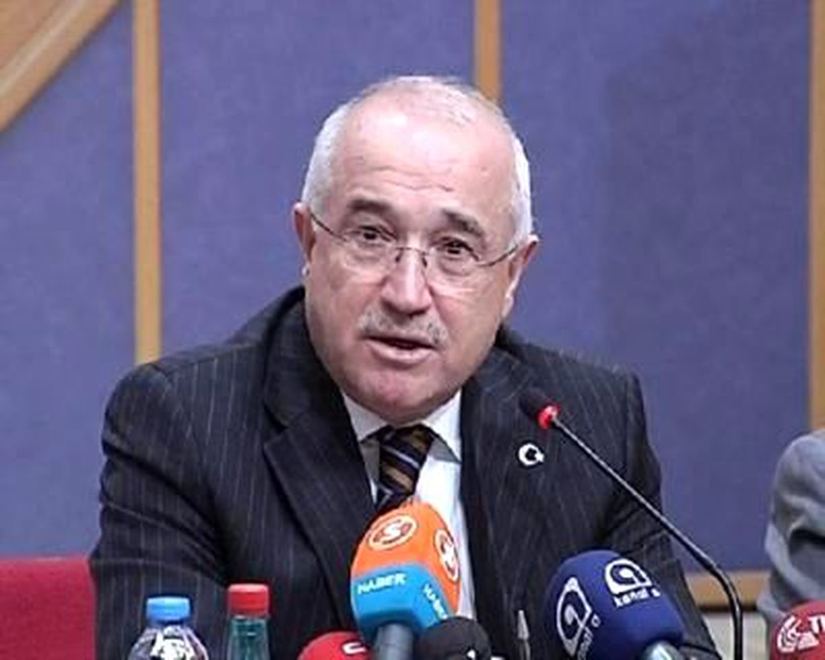 'Cumhurbaşkanı'nın Görev Süresi Anayasa'dan Kaynaklanan Problemdir'