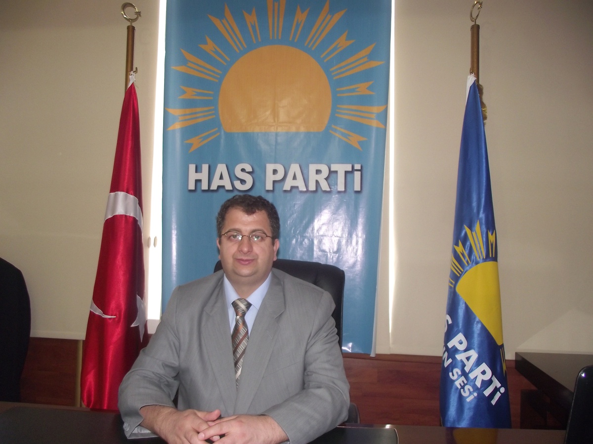 Mehmet Akif Ersoy, Has Parti'nin Felsefesinde Yaşamaktadır
