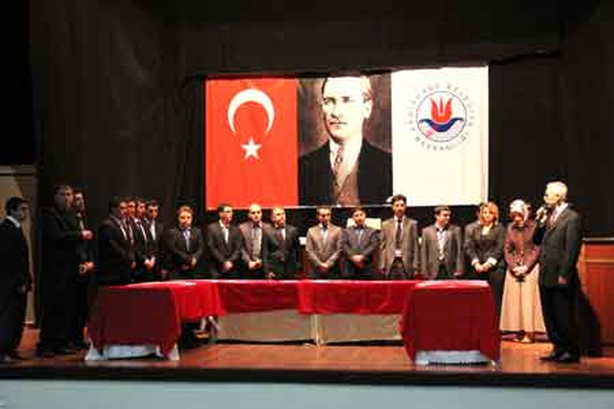 Memurlar Görevlerine Başladılar