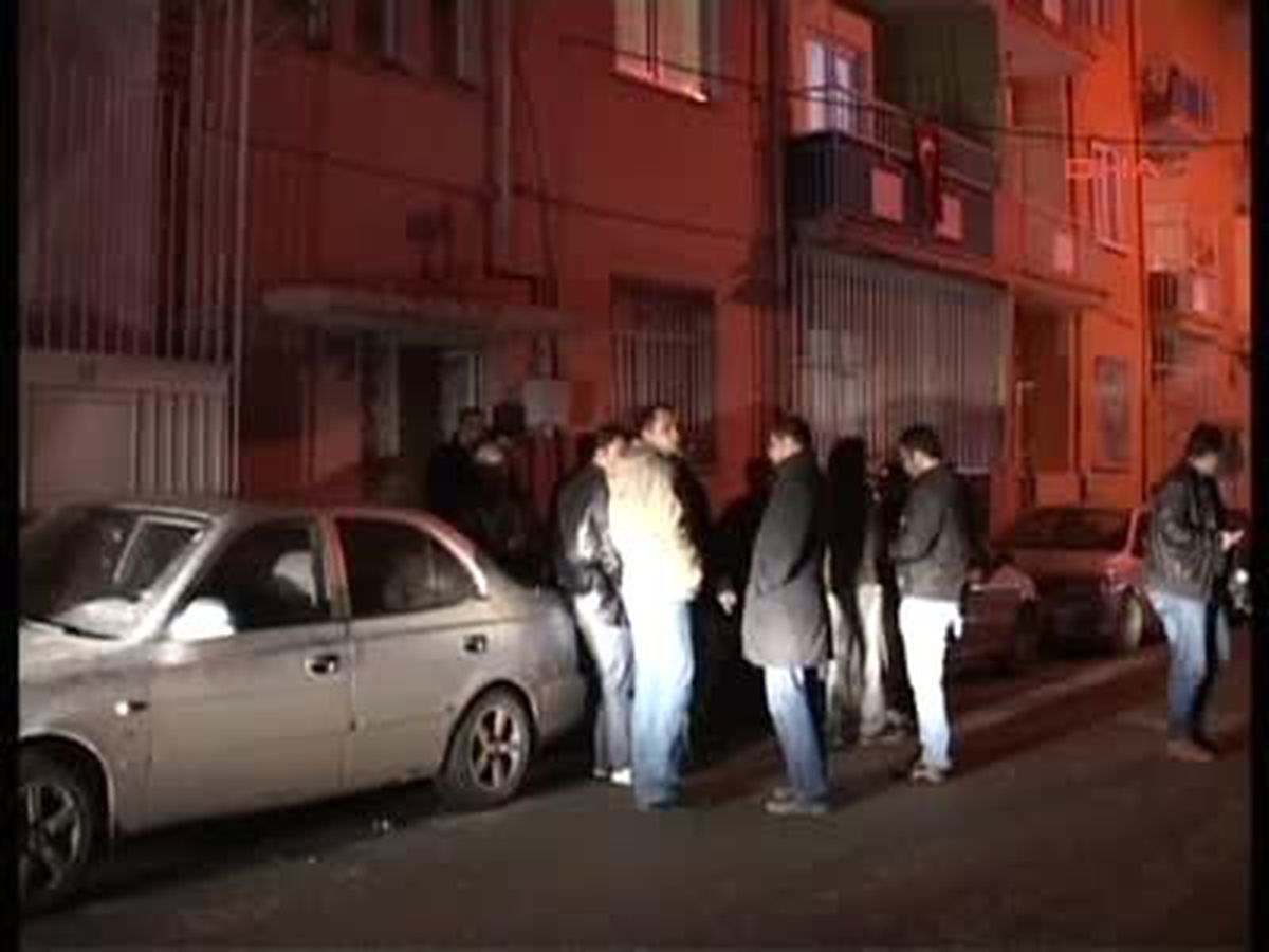 Şehit Polisin Baba Ocağına Ateş Düştü