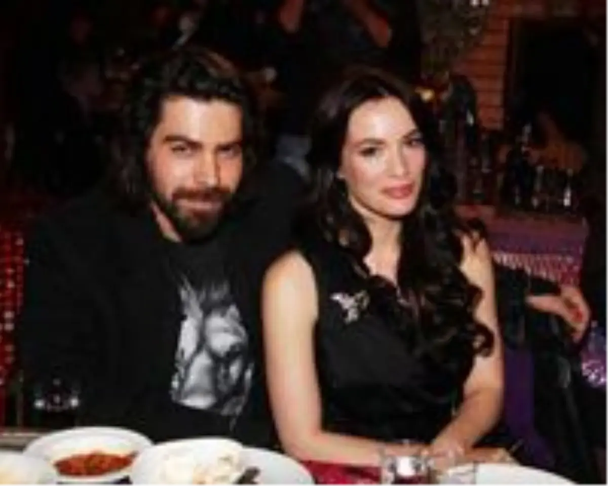 Uğur Pektaş ile Gamze Özçelik Boşandı