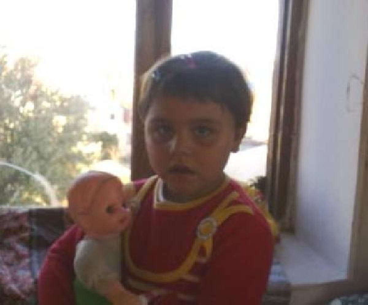 3 Yaşındaki Kız, Başı Duvara Vurularak Öldürüldü İddiası
