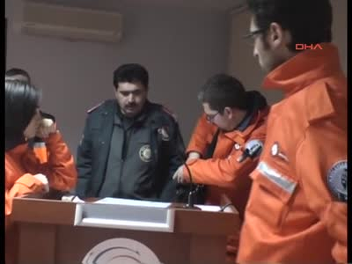 Öğrenci Yurdunda 'Deprem' Tatbikatı