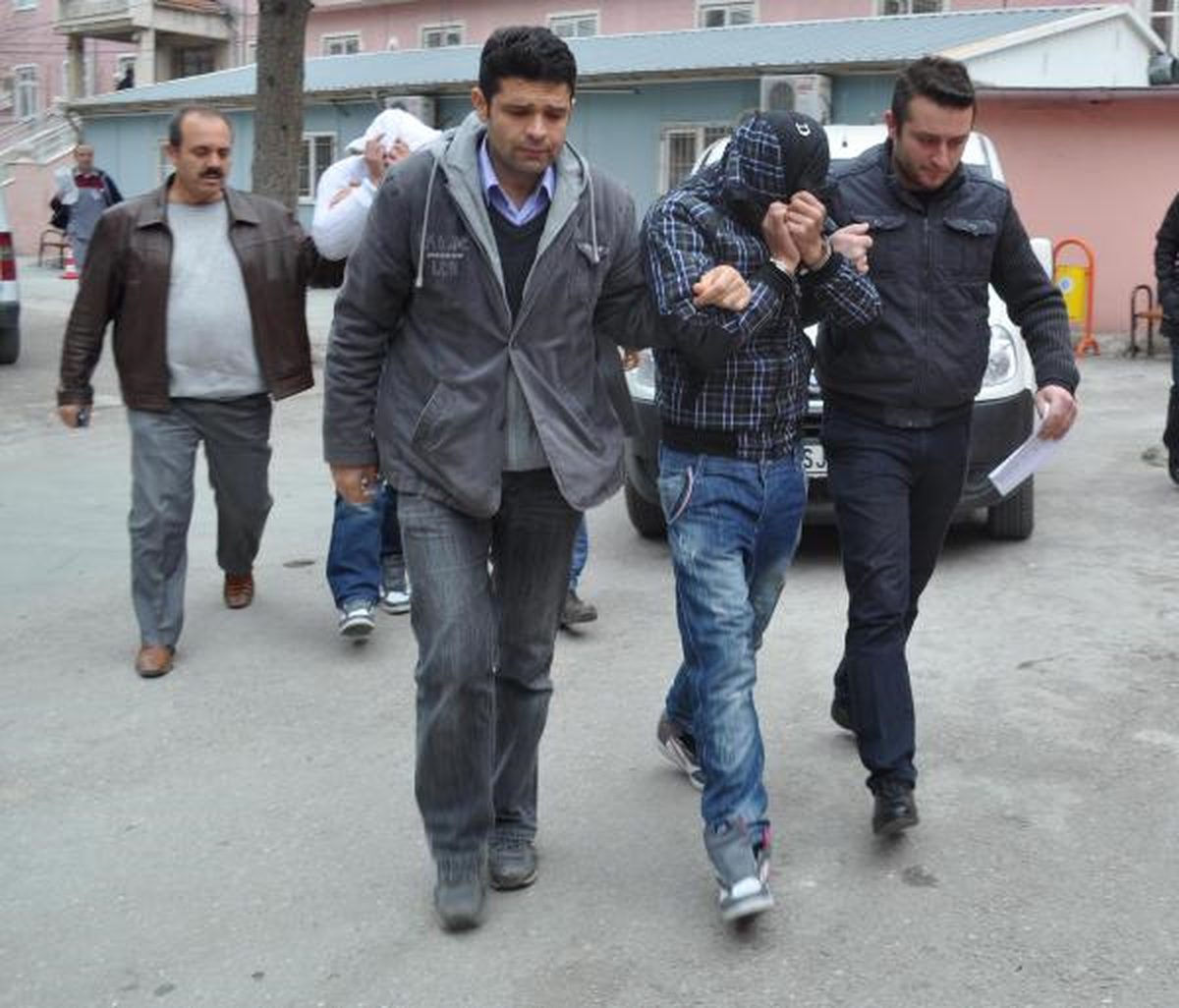 Okul Kantini Hırsızları Yakalandı