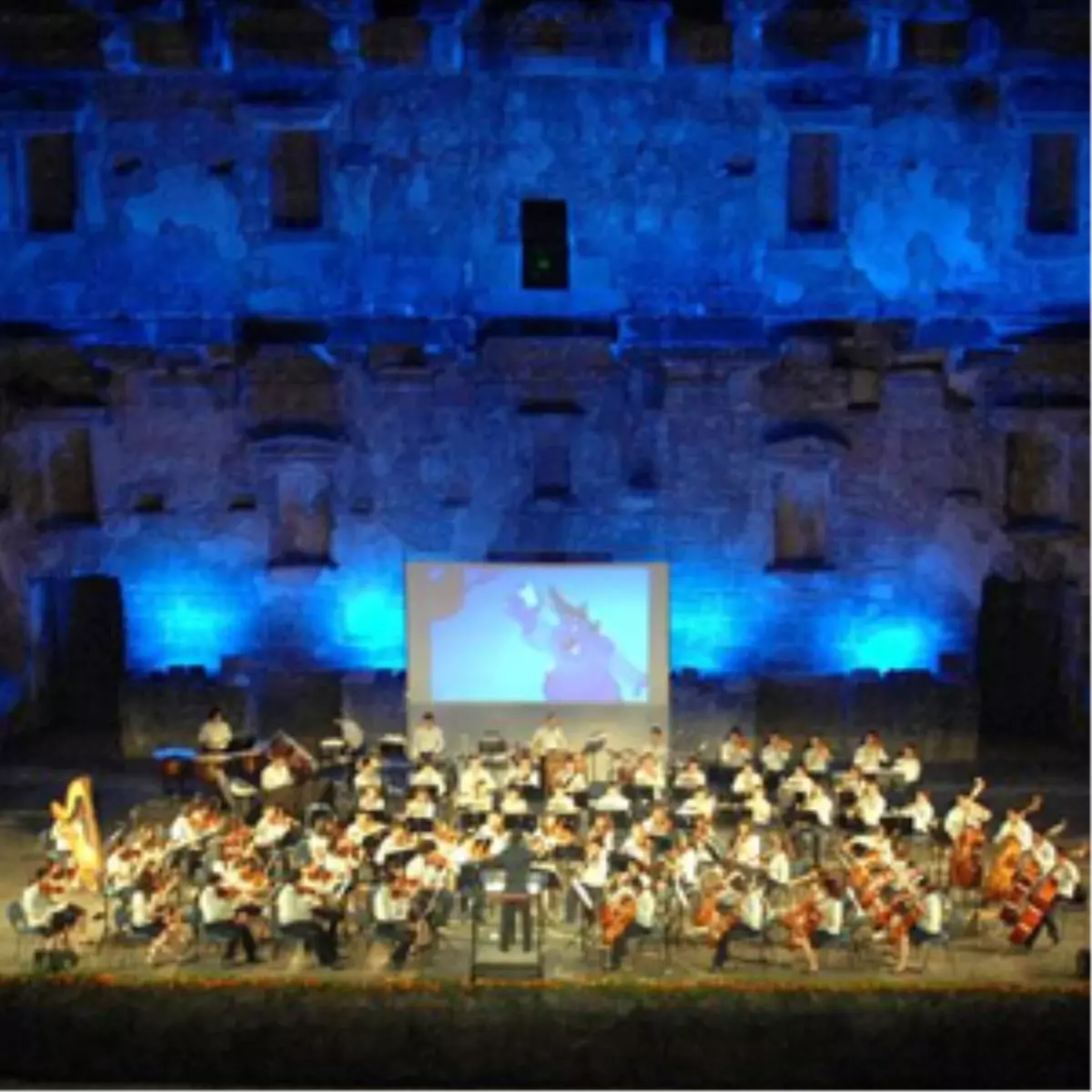 Mariinsky Tiyatrosu Senfoni Orkestrası İstanbul\'da