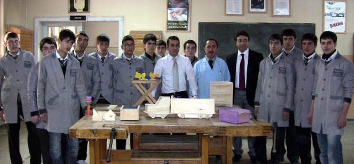 Öğrencilerden Çin Malı Plastik Oyuncaklara Karşı AB Hibeli Tahta Oyuncak