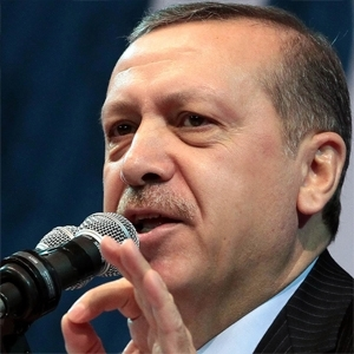 Başbakan Erdoğan: 'Cumhurbaşkanımızın Bu İadesindeki Gerekçeleri Gözden Geçirerek, Belki Emekli Milletvekillerimizle İlgili Yüzde 42-Yüzde 60 Oranını Bir Değerlendirmeye Alıp, Bu Değerlendirmeye Göre Arkadaşlarımızla Bir Karara Varacağız ve Bu Şekilde de Meclis'ten Bunu Geçireceğiz'