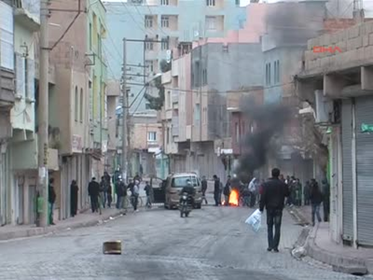 Tatvan ve Nusaybin' de Olaylar Çıktı