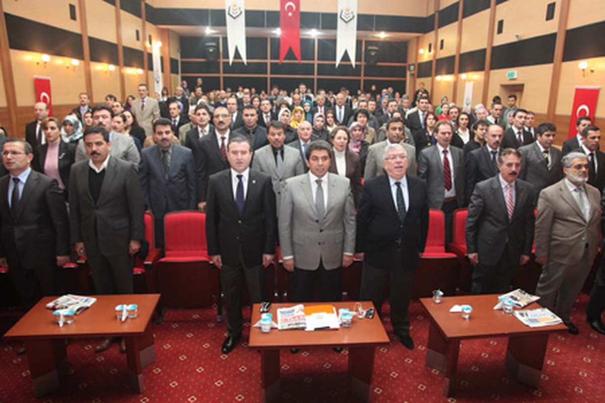 Milli Şairimizi Minnetle Andık
