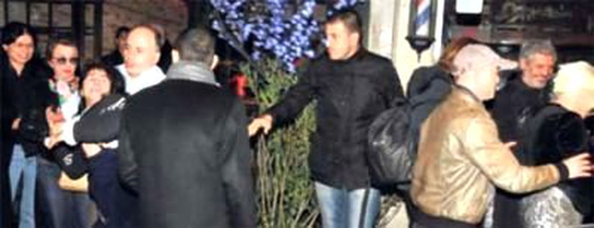 Sezen Aksu'ya Saldırı