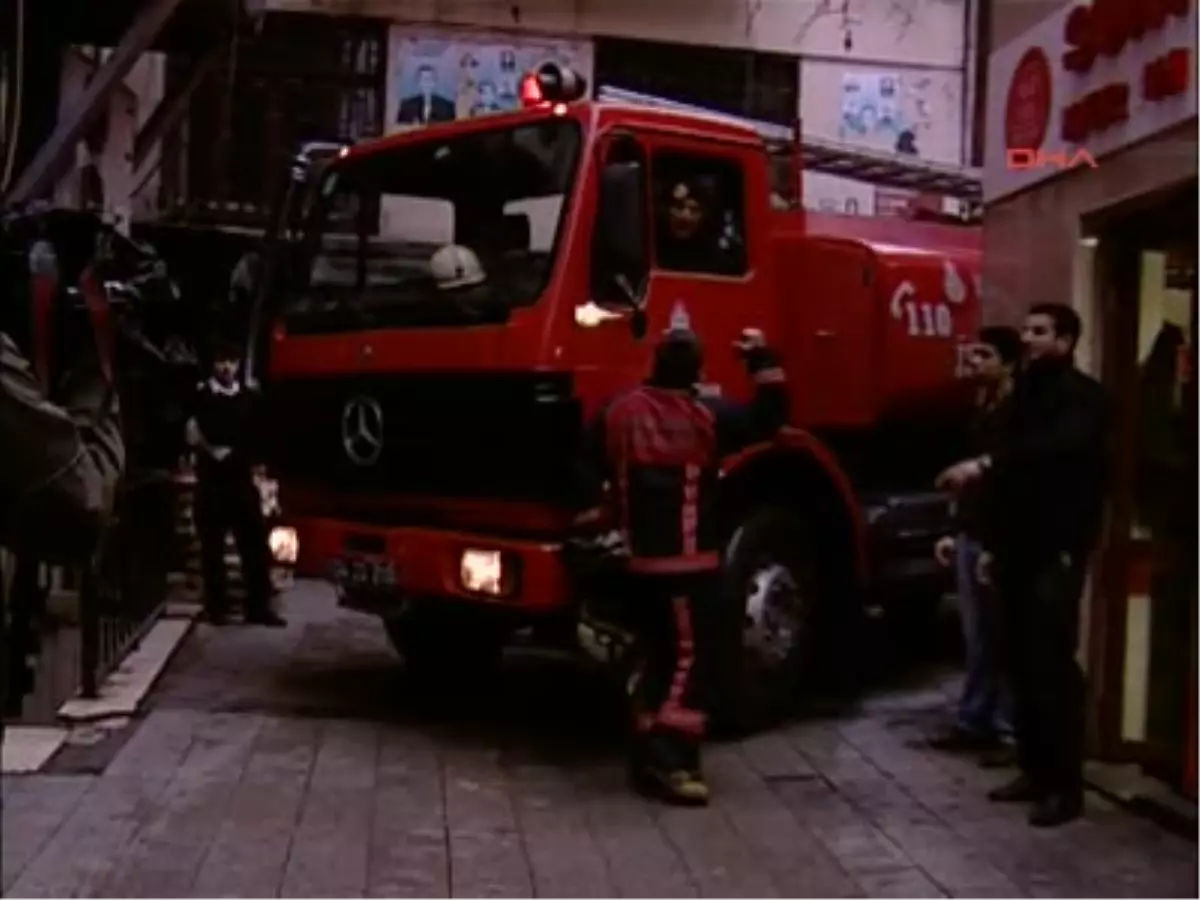 Yangına Giden İtfaiyeye Bariyer ve Dar Sokak Engeli