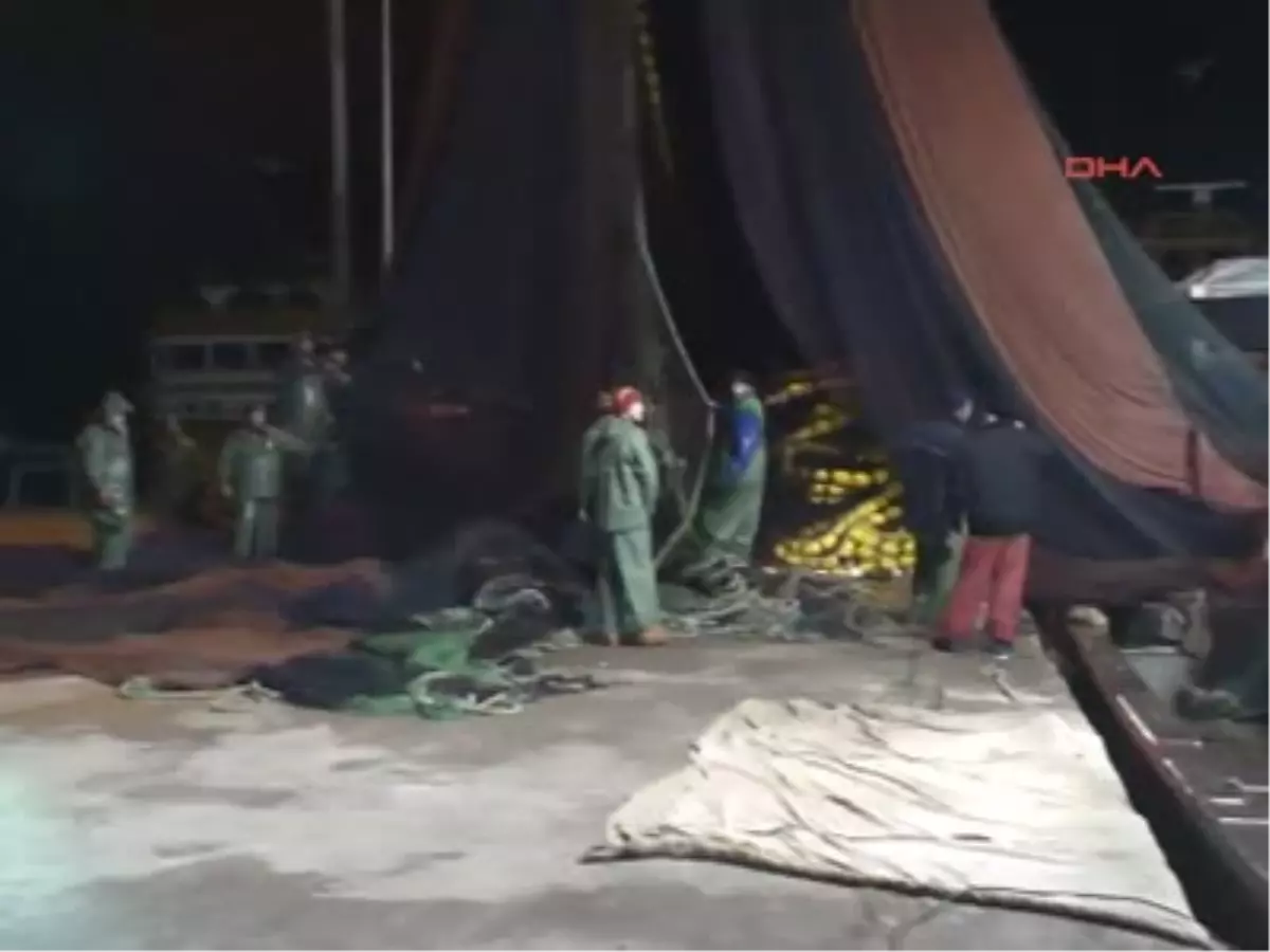 Yeni Yıla Ağ Tamir Ederek Girdiler