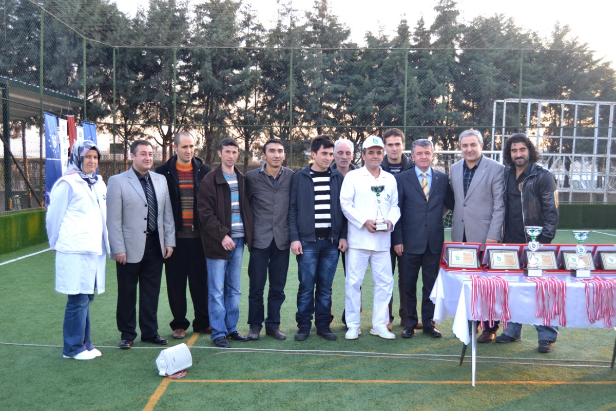 Besaş`In Şampiyonu Tahıl Spor