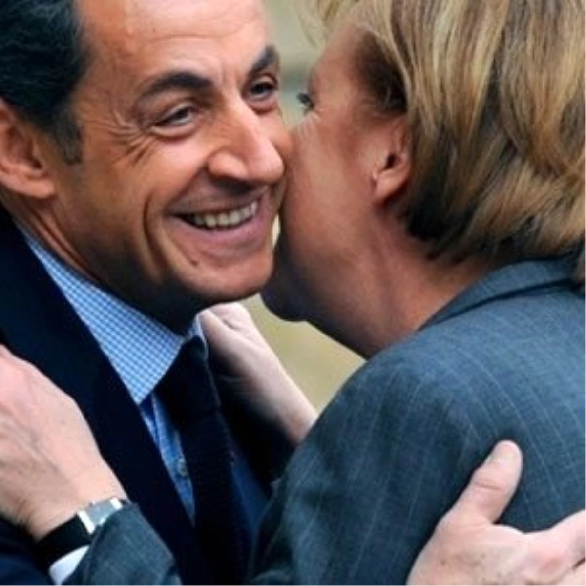 Sarkozy ve Merkel 9 Ocak\'ta Görüşecek