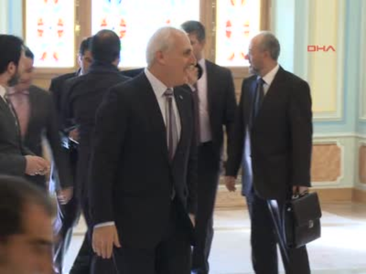 1 İstanbul\'da "İngilizce Hutbe" ve "Cami Rehberi" Dönemi