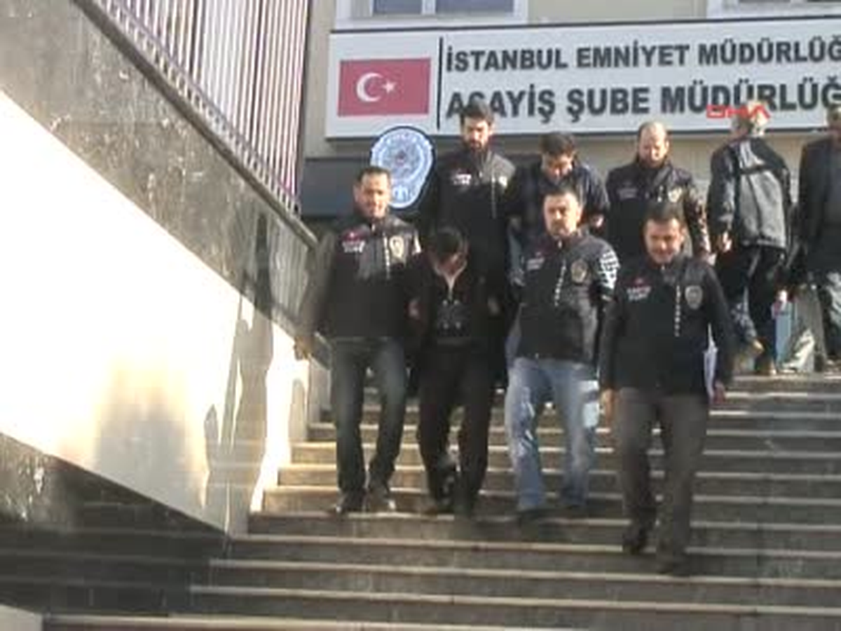 2 60 Bin Liralık Altın Bisküvi Kutusunda