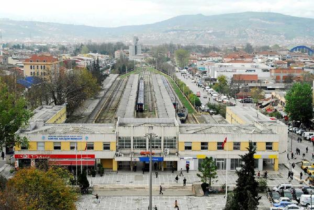 Adapazarı'nda 120 Yıllık Tarihi Gar Taşınıyor