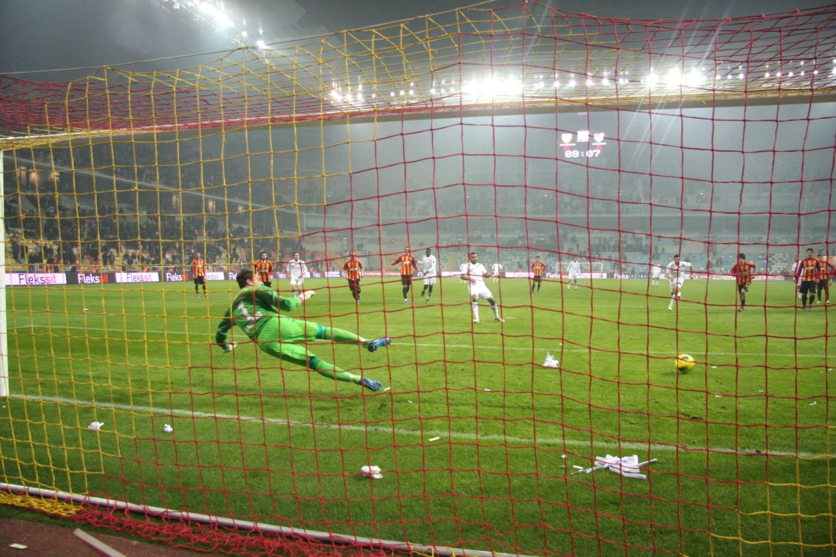 Bursaspor 54 Hafta Sonra Kazandığı Penaltıyı Değerlendiremedi