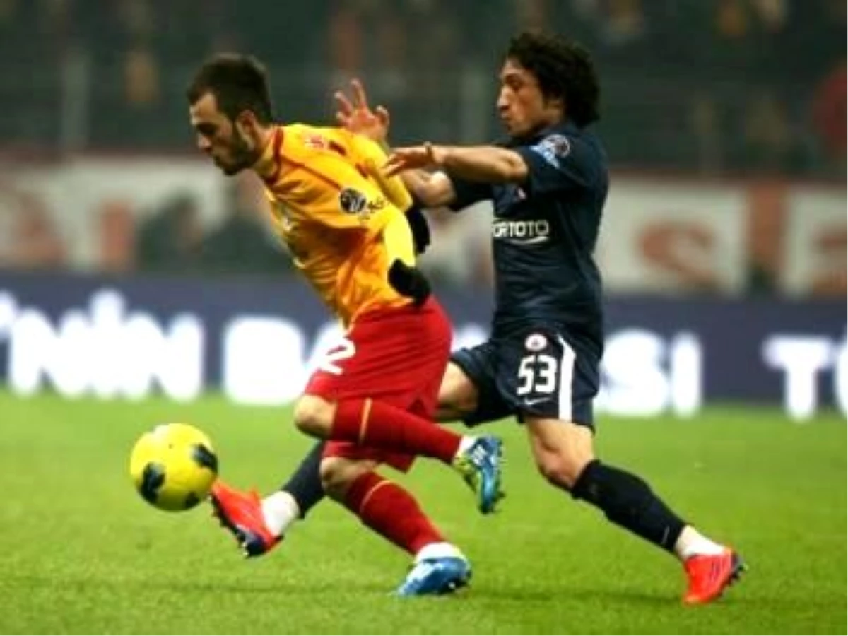 Galatasaray, İstanbul Büyükşehir Belediyespor\'u 4-1\'lik Skorla Mağlup Etti