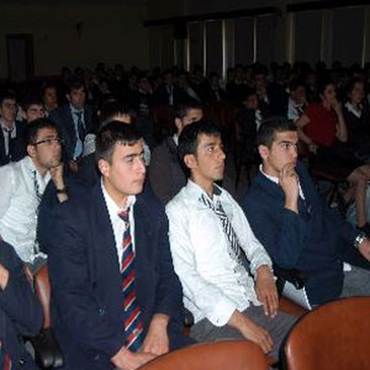Öğrencilere Terör Konferansı