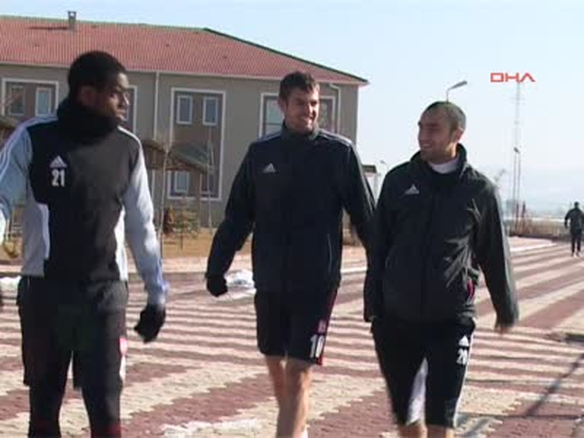 Sivasspor, Eskişehirspor'a Bileniyor