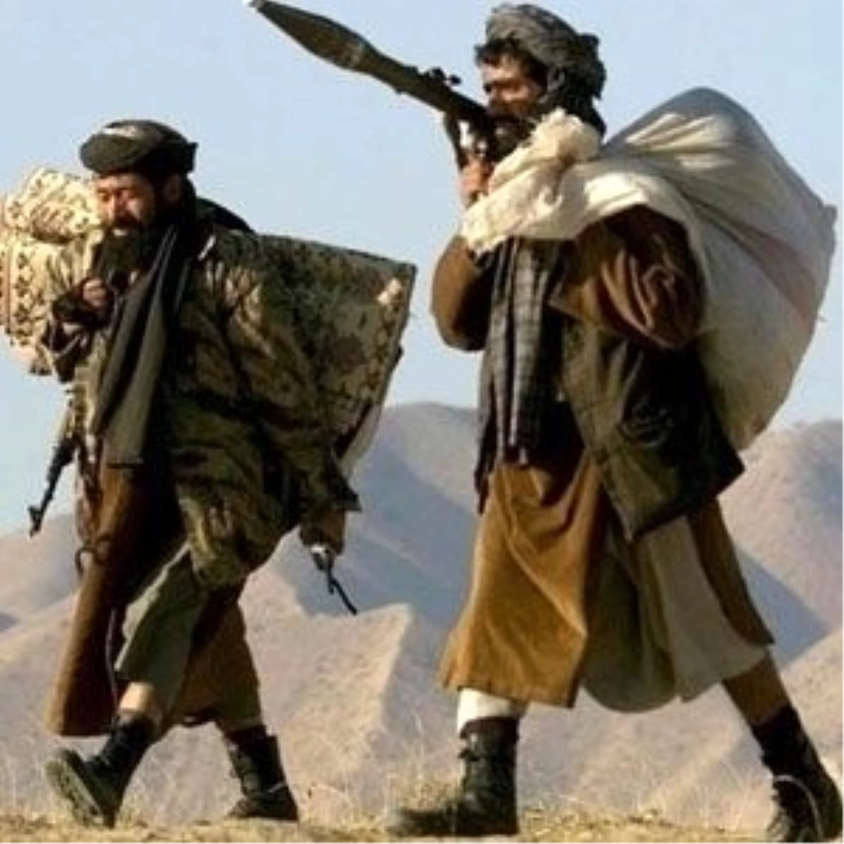 Taliban\'a Hava Saldırısı: 11 Ölü