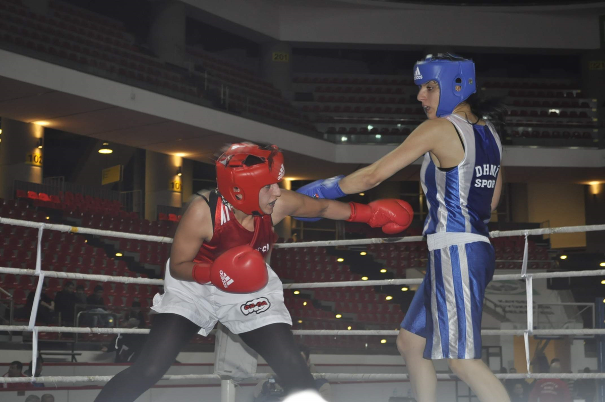 Türkiye Bayanlar Boks Şampiyonası Başladı