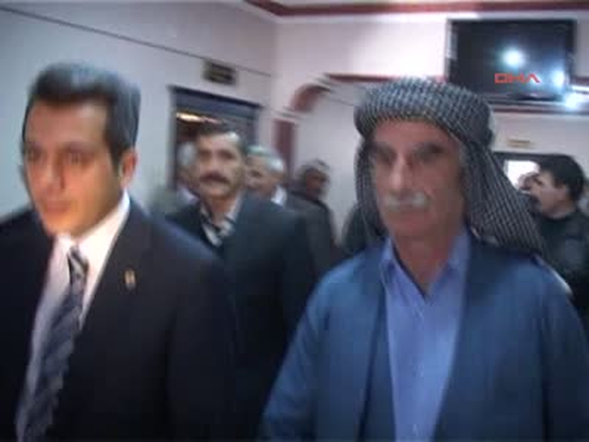 Vali, Uludere Kaymakamını Makamında Ziyaret Etti