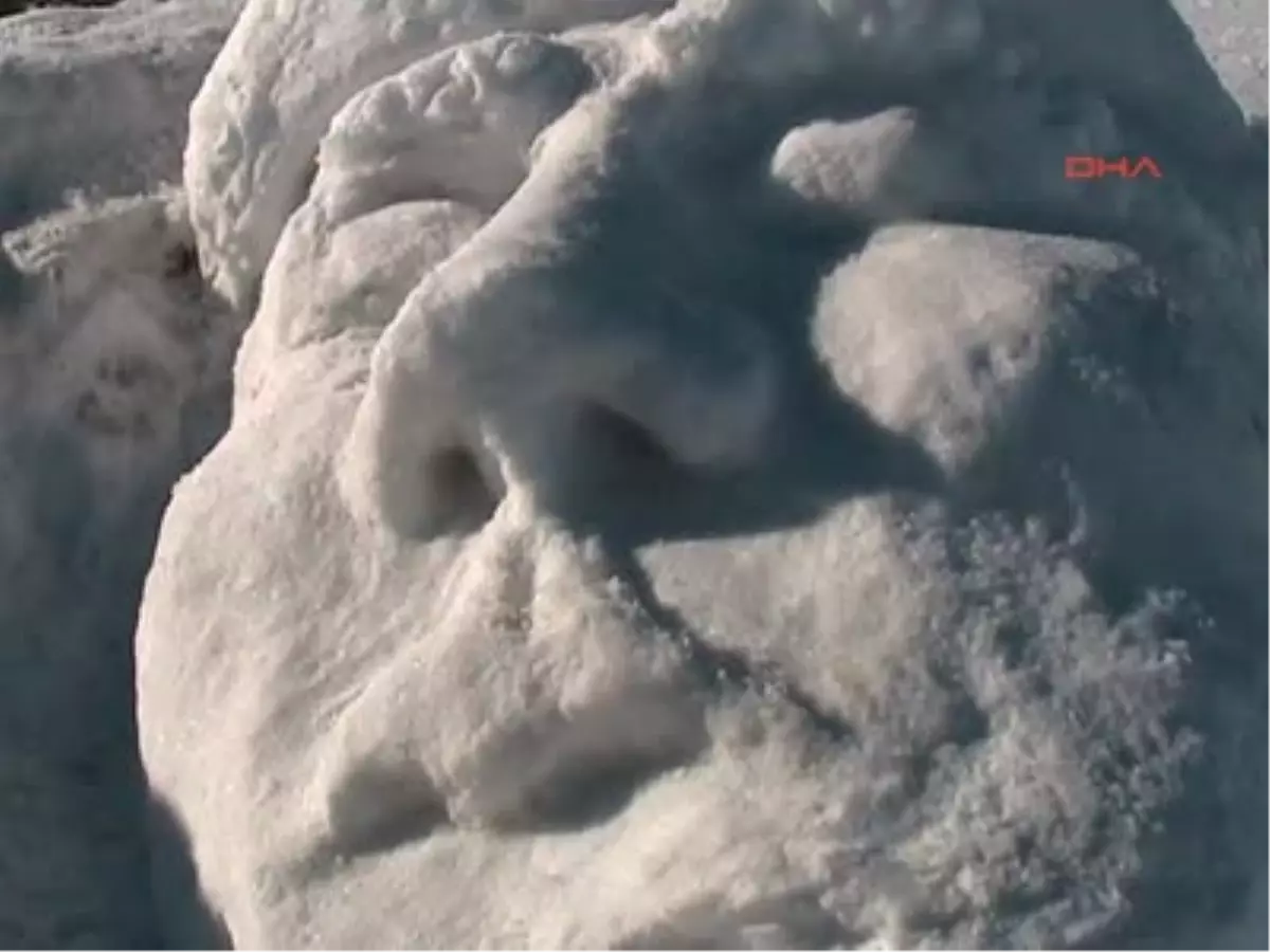 15 Kamyon Karla Şehitlere Vefa