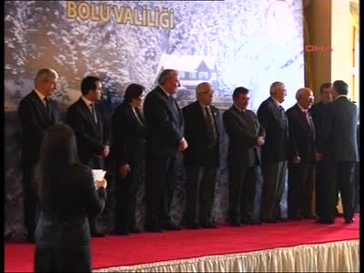 Bolu Aktüekl Hayırseverlere Plaket Verdi