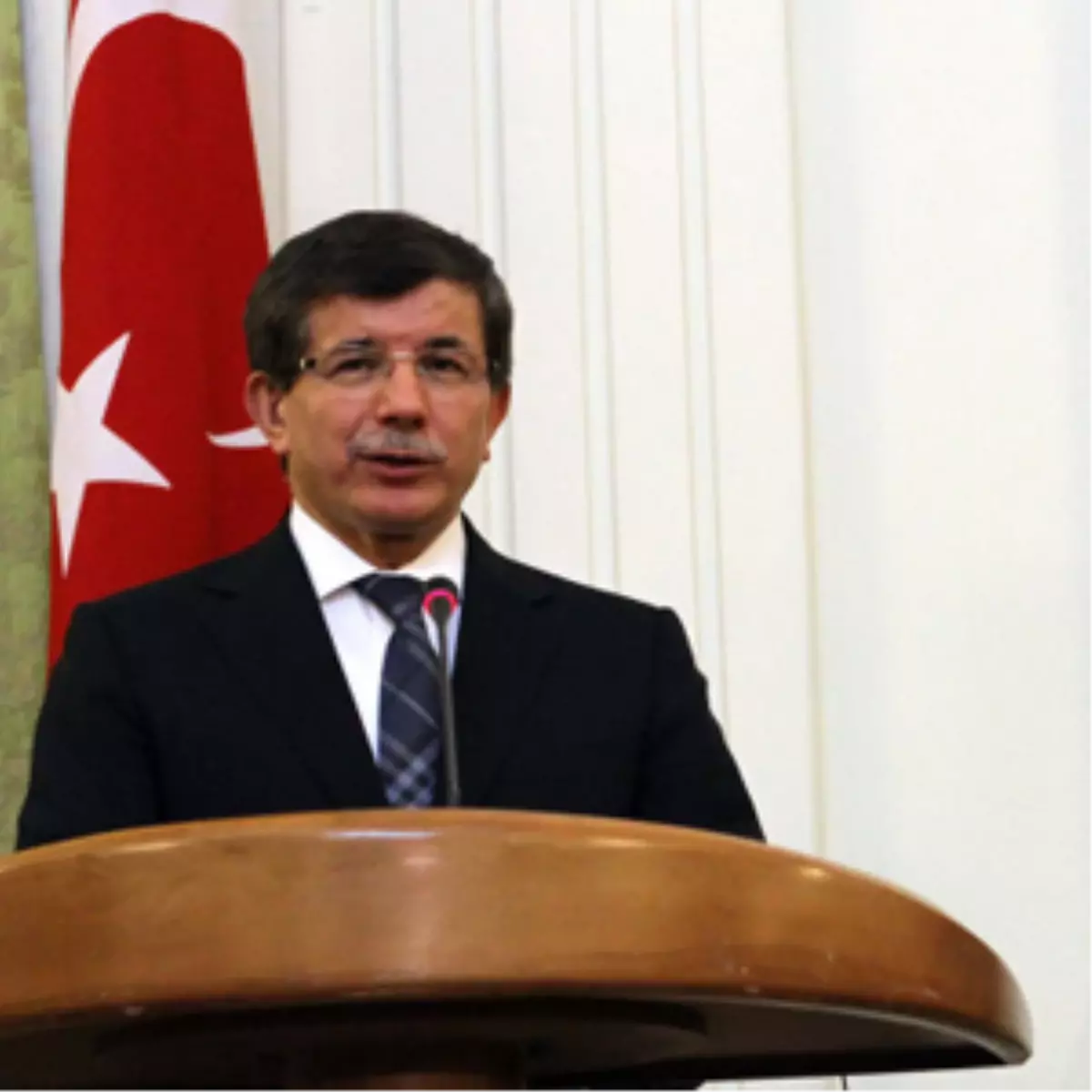 Davutoğlu, Tahran\'da Rahimi ve Salihi\'yle Görüştü