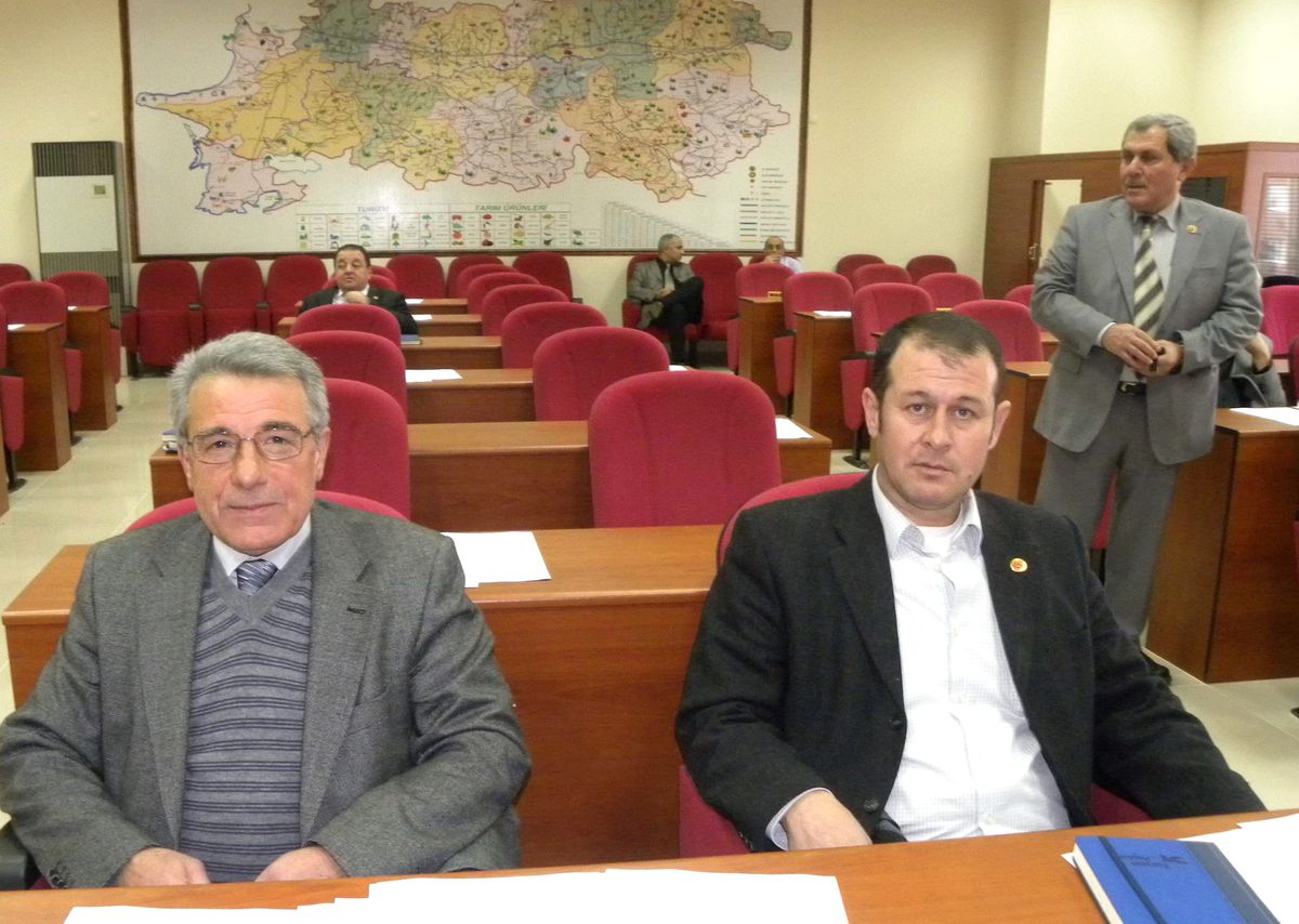 Dün Okulda Bugün Mecliste