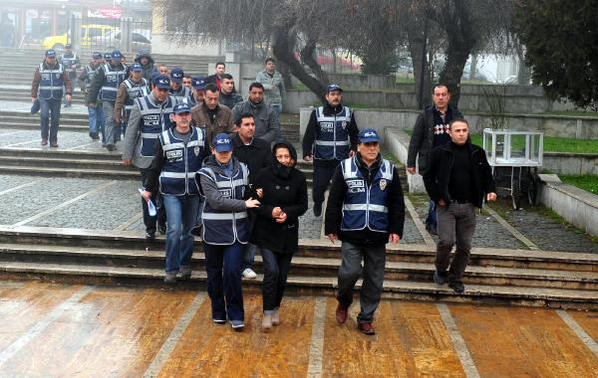 Edirne\'de İnsan Kaçakçılığı Operasyonu : 11 Gözaltı