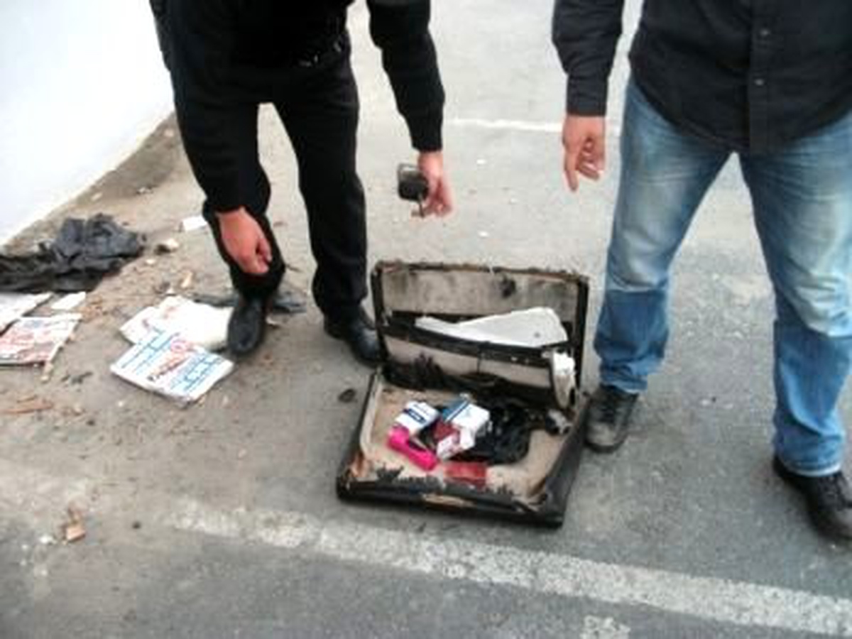 İngiliz Konsolosluğu Önünde Şüpheli Paket Paniği
