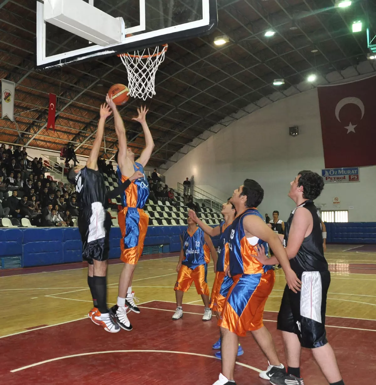 Okullar Arası Gençler Basketbol İl Birinciliği Müsabakaları Başladı