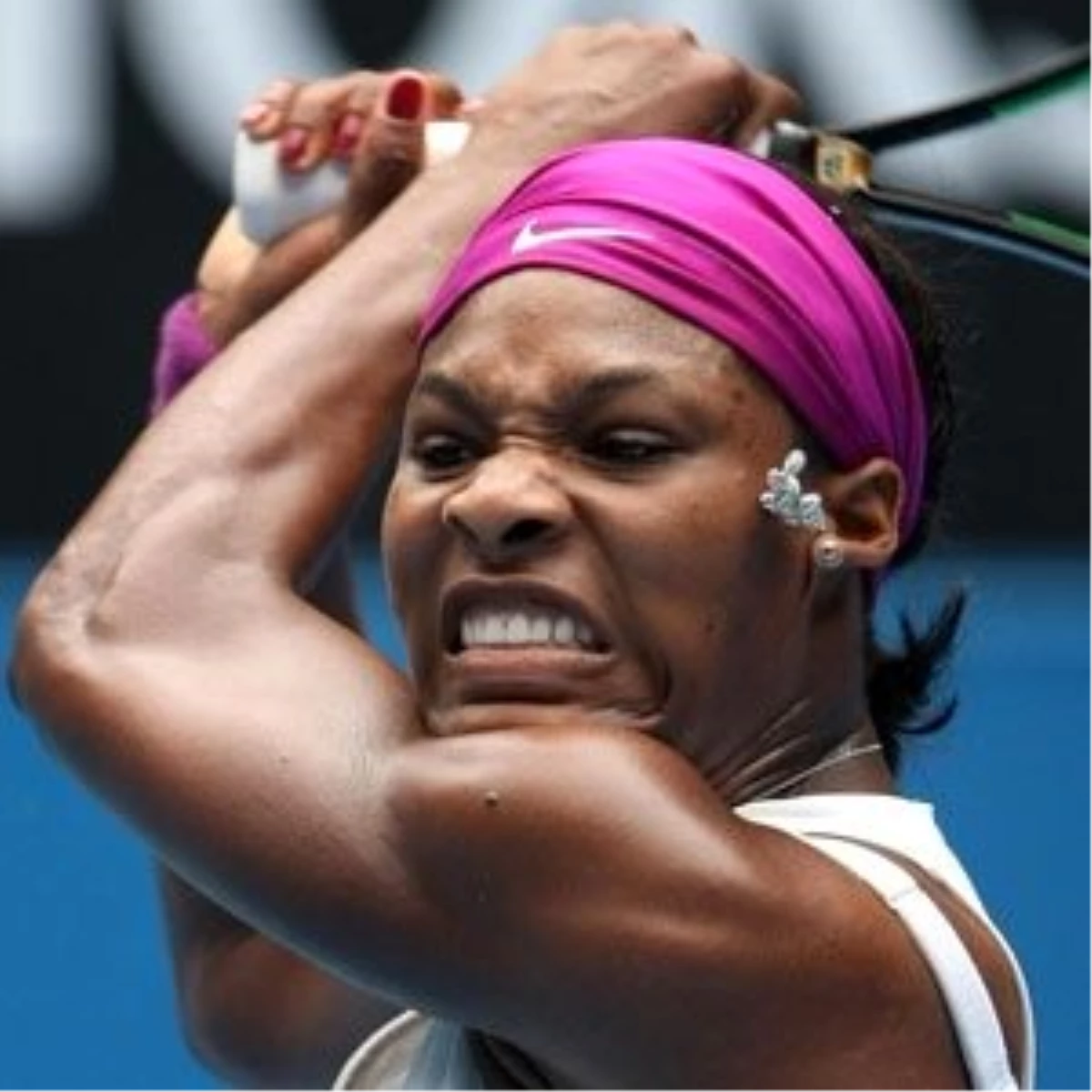 Serena Williams Turnuvadan Çekildi