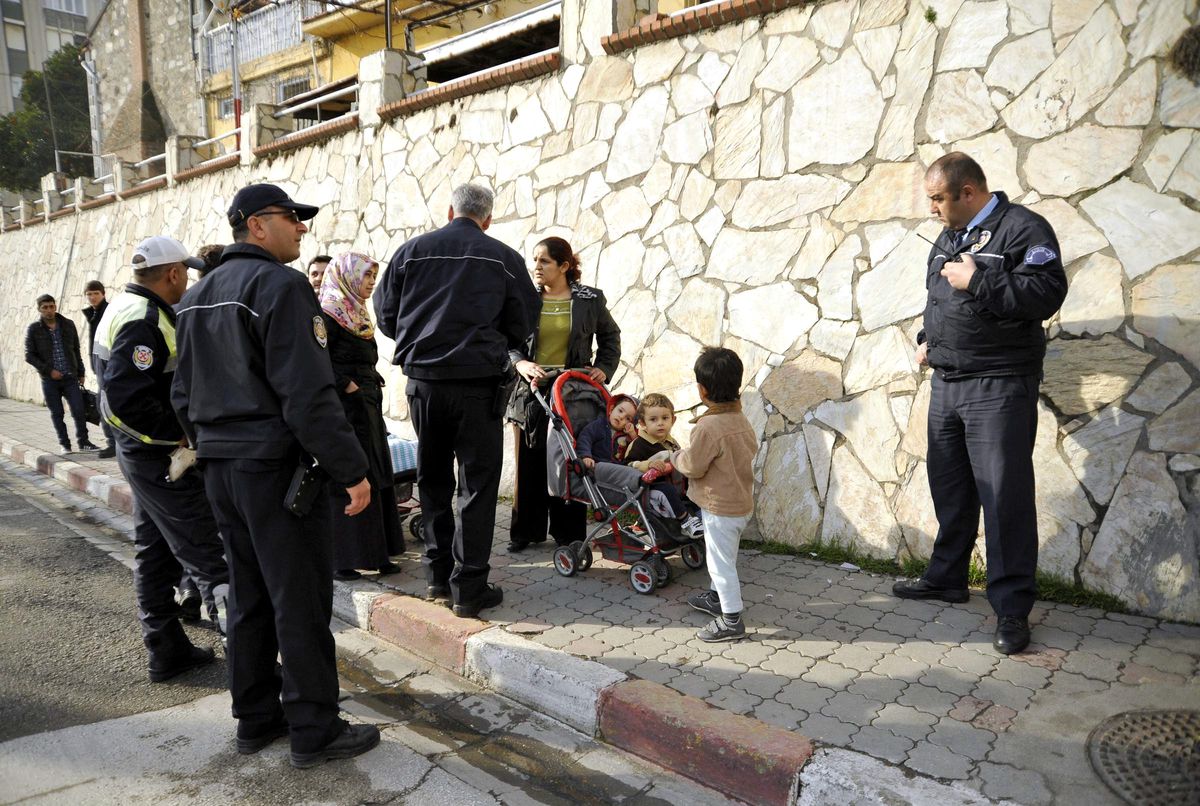 Bu da Oldu \'bebek Arabası\' Çaldılar