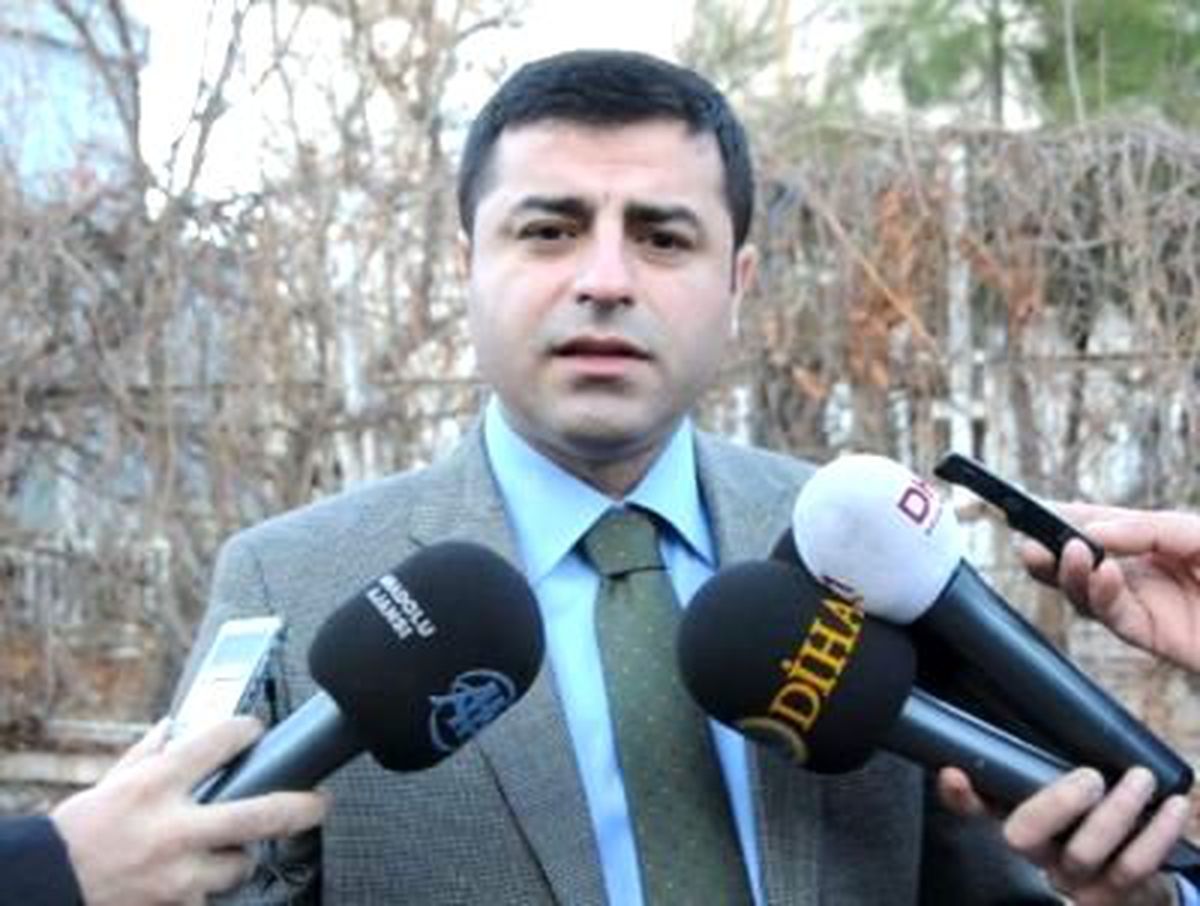 Demirtaş\'tan İlginç \'Başbuğ\' Yorumu
