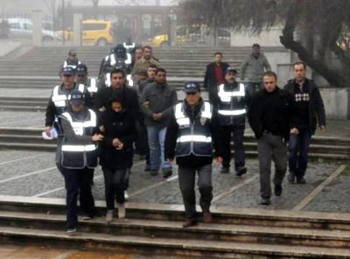 Edirne\'de İnsan Kaçakçılarına Darbe: 11 Gözaltı