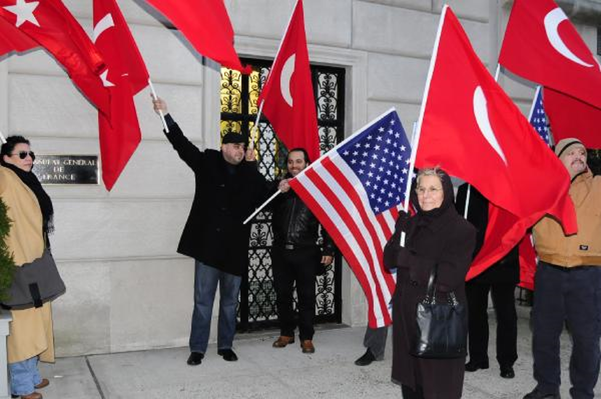 Fransa New York'ta Protesto Edildi