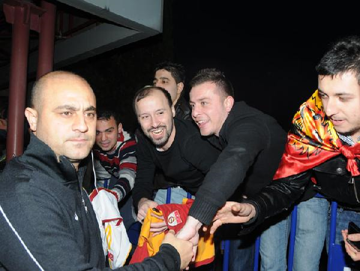 Galatasaray\'a Samsun\'da Coşkulu Karşılama