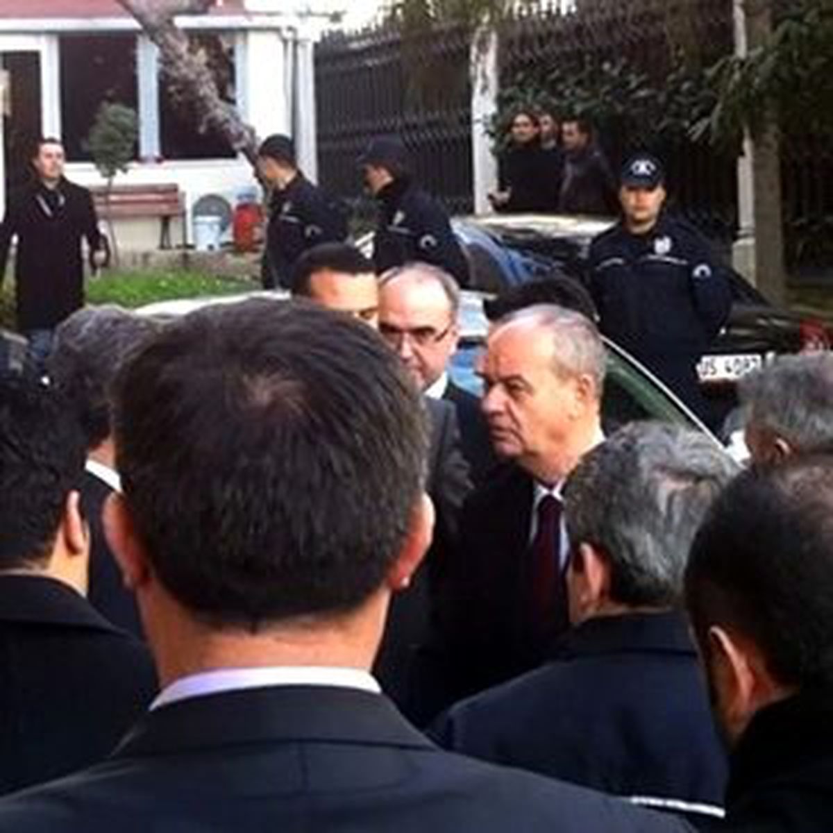 İlker Başbuğ Cezaevi\'nde