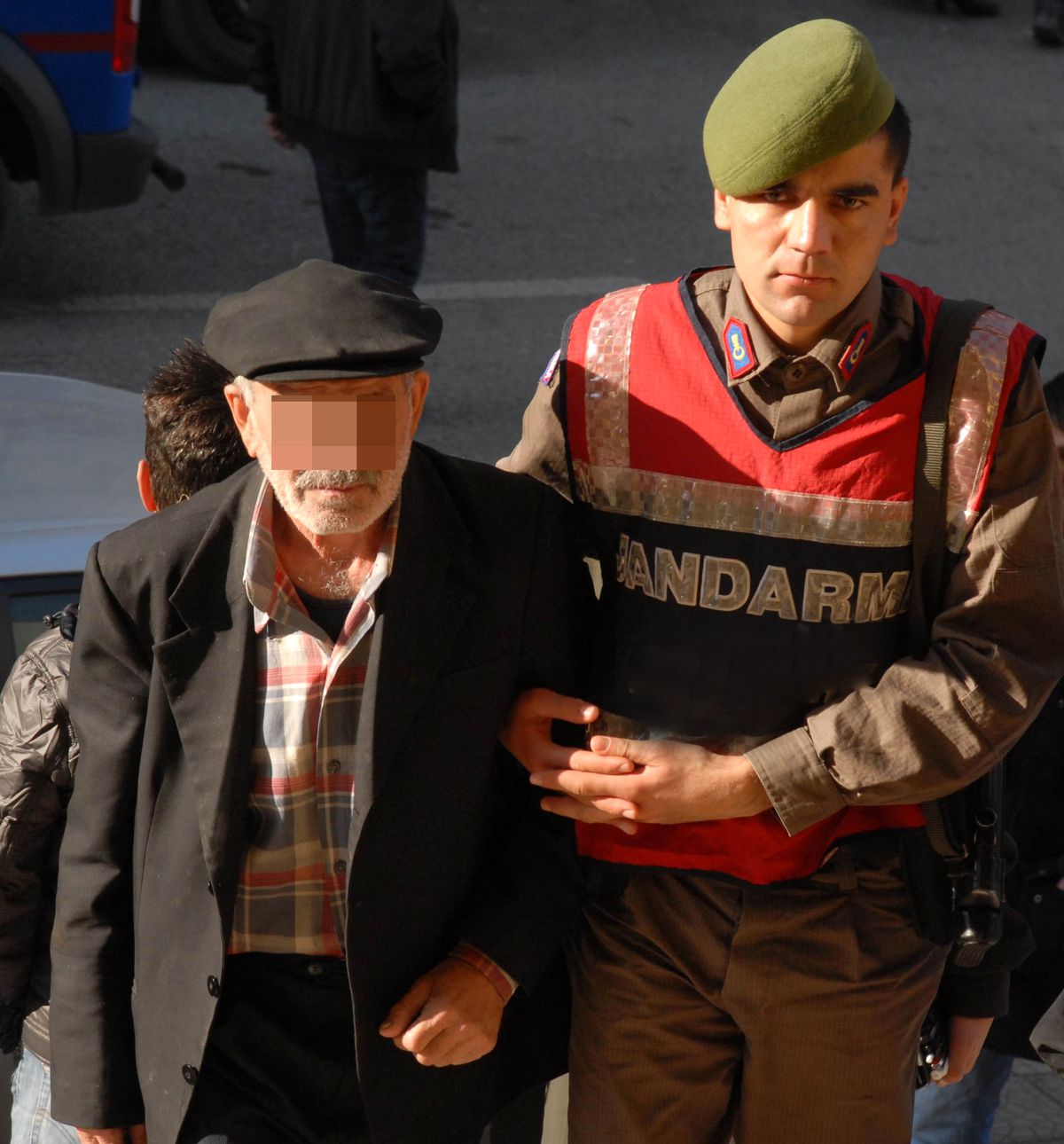 Kavgada Silah Kullanınca Gözaltına Alındı